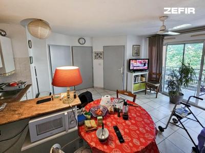 For sale Montpellier 2 rooms 30 m2 Herault (34000) photo 2