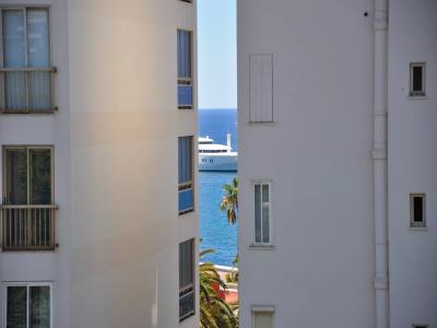 For sale Cannes 3 rooms 77 m2 Alpes Maritimes (06400) photo 2