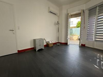 For sale Nice 2 rooms 32 m2 Alpes Maritimes (06000) photo 2