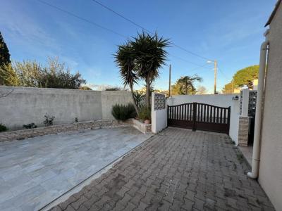 For sale Agde 4 rooms 66 m2 Herault (34300) photo 3