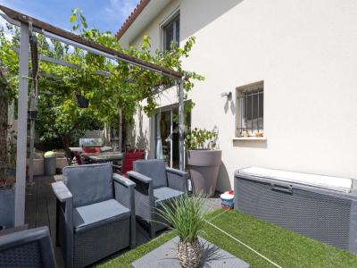 For sale Vendargues 5 rooms 165 m2 Herault (34740) photo 2