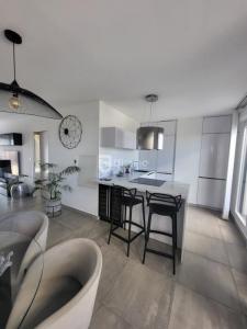 For sale Marseille-10eme-arrondissement 4 rooms 88 m2 Bouches du Rhone (13010) photo 1