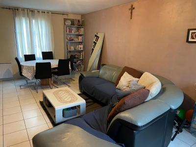 For sale Meru 5 rooms 80 m2 Oise (60110) photo 2