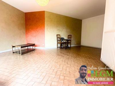 For sale Nimes 2 rooms 50 m2 Gard (30900) photo 2