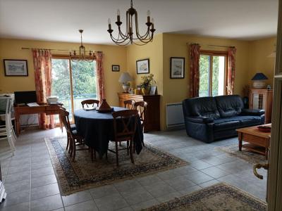 For sale Gourin 6 rooms 120 m2 Morbihan (56110) photo 4