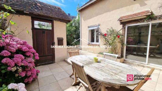 For sale Chartres 4 rooms 93 m2 Eure et loir (28000) photo 0