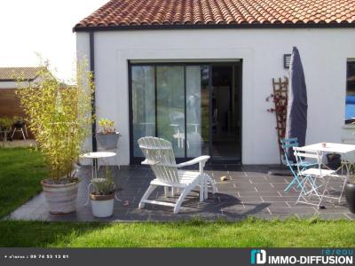 For sale 1KM DU BOURG 4 rooms 102 m2 Vendee (85340) photo 1