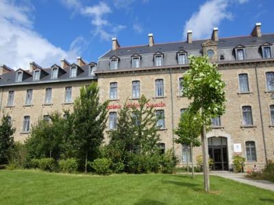 For sale Dinan 2 rooms 41 m2 Cotes d'armor (22100) photo 2