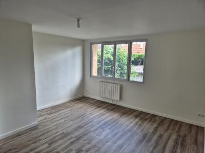 For sale Montgeron 3 rooms 60 m2 Essonne (91230) photo 2