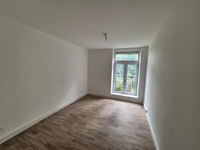 Louer Appartement 63 m2 Rimogne