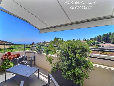 For sale Bandol 4 rooms 86 m2 Var (83150) photo 2