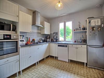 For sale Angers VERRIERES-EN-ANJOU 7 rooms 150 m2 Maine et loire (49000) photo 4