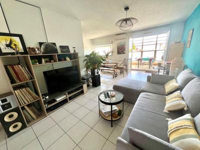 For sale Istres 3 rooms 64 m2 Bouches du Rhone (13800) photo 2