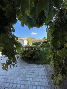 For sale Isle-sur-la-sorgue 212 m2 Vaucluse (84800) photo 3