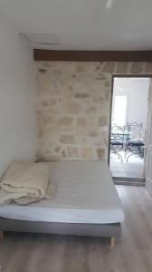 For rent Bordeaux 1 room 11 m2 Gironde (33000) photo 3