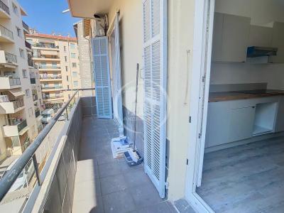 For sale Nice GORBELLA 2 rooms 46 m2 Alpes Maritimes (06100) photo 4