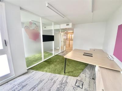 Louer Bureau 893 m2 Neuilly-sur-seine