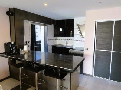 For sale Cannes 3 rooms 71 m2 Alpes Maritimes (06400) photo 4