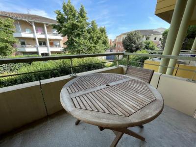 For sale Toulouse 2 rooms 40 m2 Haute garonne (31200) photo 2