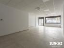 For rent Commercial office Saint-pierre  86 m2