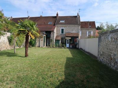 For sale Marines 6 rooms 93 m2 Val d'Oise (95640) photo 2