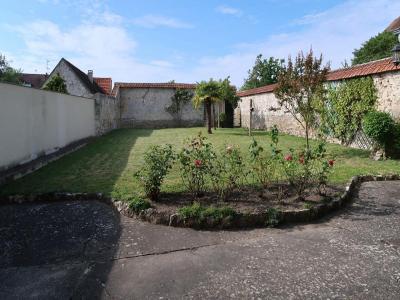 For sale Marines 6 rooms 93 m2 Val d'Oise (95640) photo 3