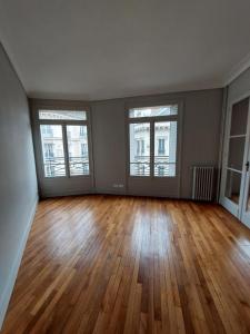 For rent Paris-17eme-arrondissement 3 rooms 78 m2 Paris (75017) photo 0