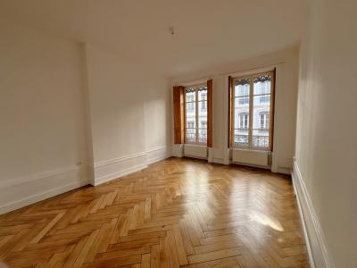 Louer Appartement 100 m2 Lyon-6eme-arrondissement