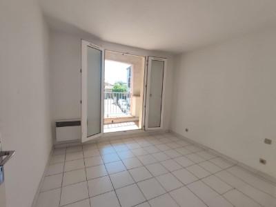 For sale Agde Centre Ville  3 rooms 61 m2 Herault (34300) photo 4