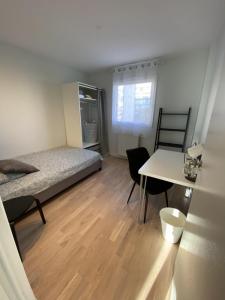 For rent Lyon-8eme-arrondissement 4 rooms 78 m2 Rhone (69008) photo 4