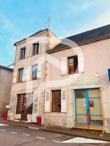 For sale Semur-en-brionnais 8 rooms 123 m2 Saone et loire (71110) photo 0