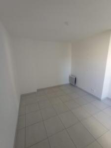 For rent Nimes 2 rooms 37 m2 Gard (30900) photo 2