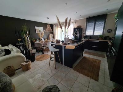 For sale Saint-laurent-medoc 4 rooms 89 m2 Gironde (33112) photo 1