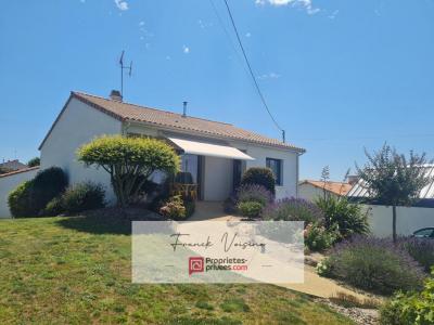 For sale Herbiers 5 rooms 95 m2 Vendee (85500) photo 0