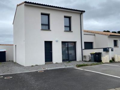 For sale Vieillevigne 287 m2 Loire atlantique (44116) photo 3