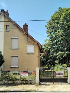 For sale Saint-florent-sur-cher 5 rooms 72 m2 Cher (18400) photo 0