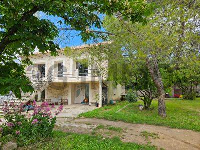 For sale Uzes 4 rooms 140 m2 Gard (30700) photo 1