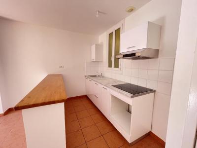 For rent Marseille-1er-arrondissement 2 rooms 59 m2 Bouches du Rhone (13001) photo 2