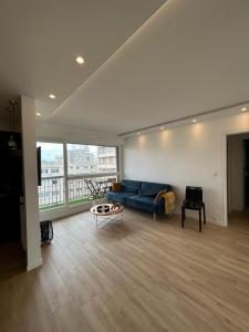 For sale Courbevoie 2 rooms 41 m2 Hauts de Seine (92400) photo 0