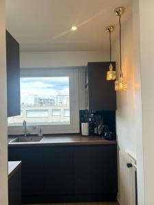 For sale Courbevoie 2 rooms 41 m2 Hauts de Seine (92400) photo 2