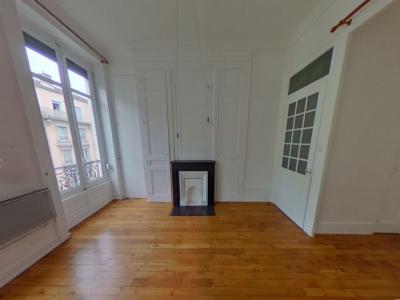 For rent Lyon-7eme-arrondissement 1 room 39 m2 Rhone (69007) photo 1
