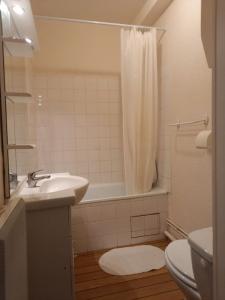 For rent Bordeaux 2 rooms 38 m2 Gironde (33000) photo 2