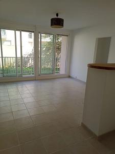 For rent Bron 2 rooms 50 m2 Rhone (69500) photo 3