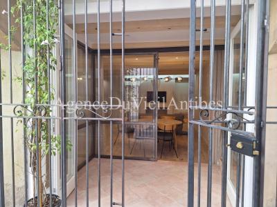 For sale Antibes VIEIL ANTIBES 4 rooms 100 m2 Alpes Maritimes (06600) photo 4