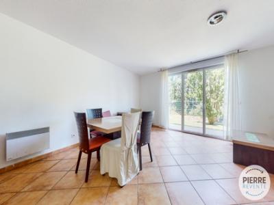 For sale Rousset 3 rooms 61 m2 Bouches du Rhone (13790) photo 2