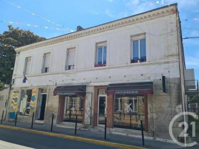 For sale Saint-vivien-de-medoc 21 rooms 393 m2 Gironde (33590) photo 0