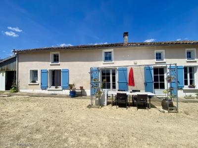 For sale Villefagnan 3 rooms 100 m2 Charente (16240) photo 0