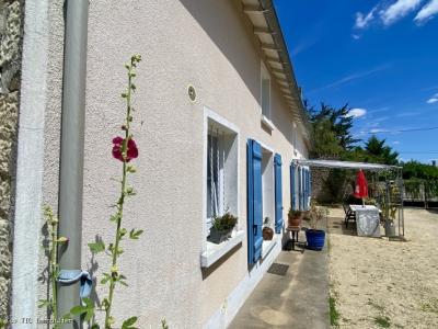 For sale Villefagnan 3 rooms 100 m2 Charente (16240) photo 4