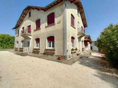 For sale Vayres 14 rooms 488 m2 Gironde (33870) photo 0