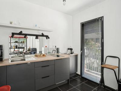 For sale Lyon-3eme-arrondissement 2 rooms 46 m2 Rhone (69003) photo 4